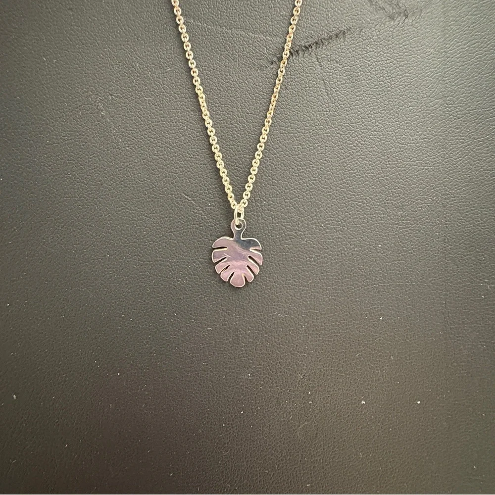 Misha Hawaii Silver Necklace with Leaf Pendant